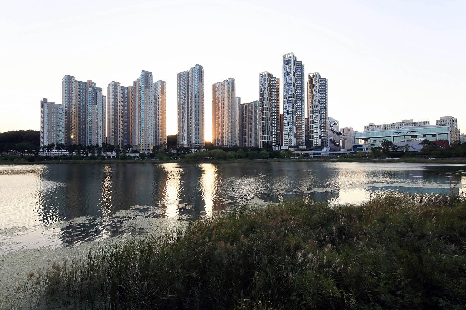 2055 CH4A4970-2R.jpg