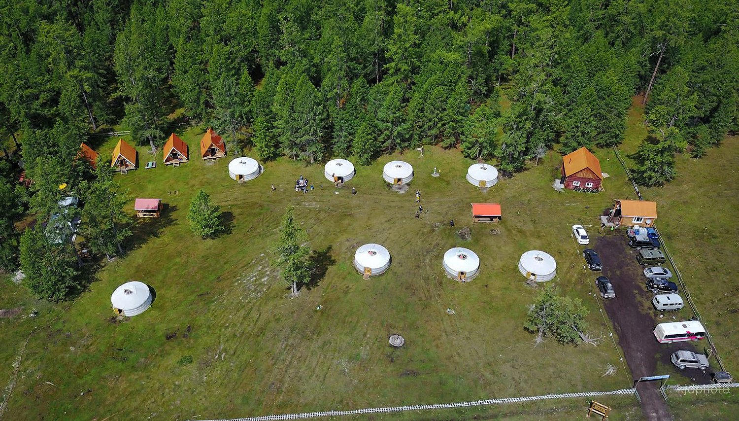 장하이 게르.jpg